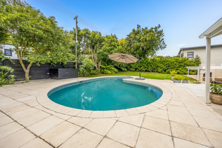 4 Bedroom Property for Sale in Kenridge Western Cape